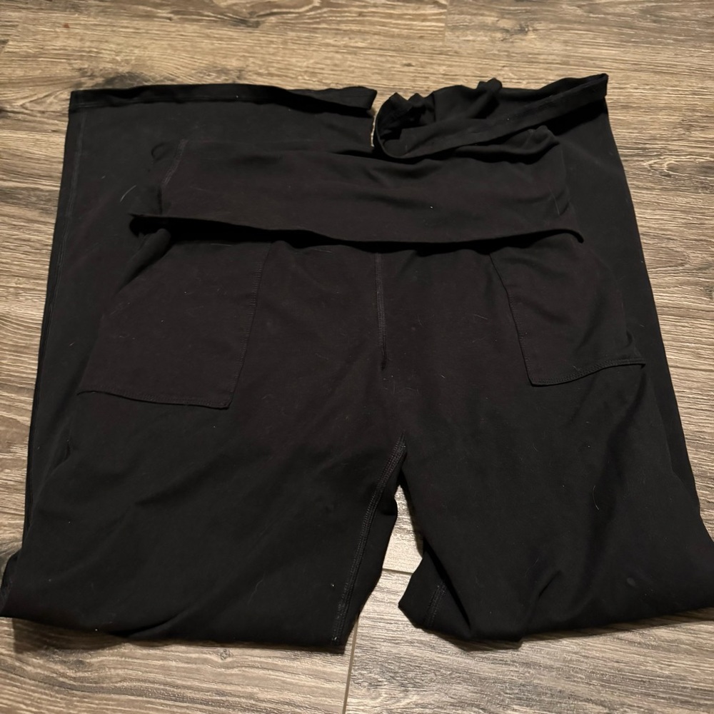 American Eagle flared legging